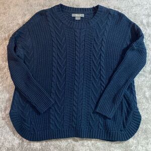 Natural Reflections size small navy blue cable knit sweater. {282}